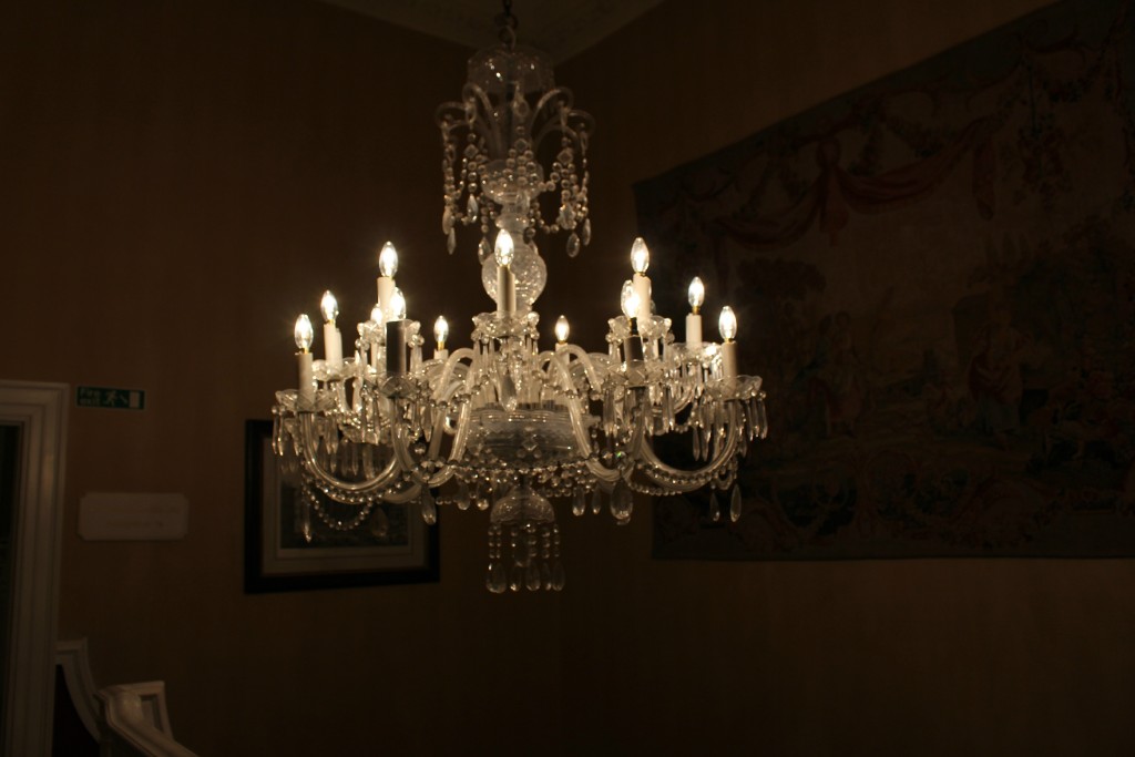 Hendon-Hall-Hotel-Chandalier