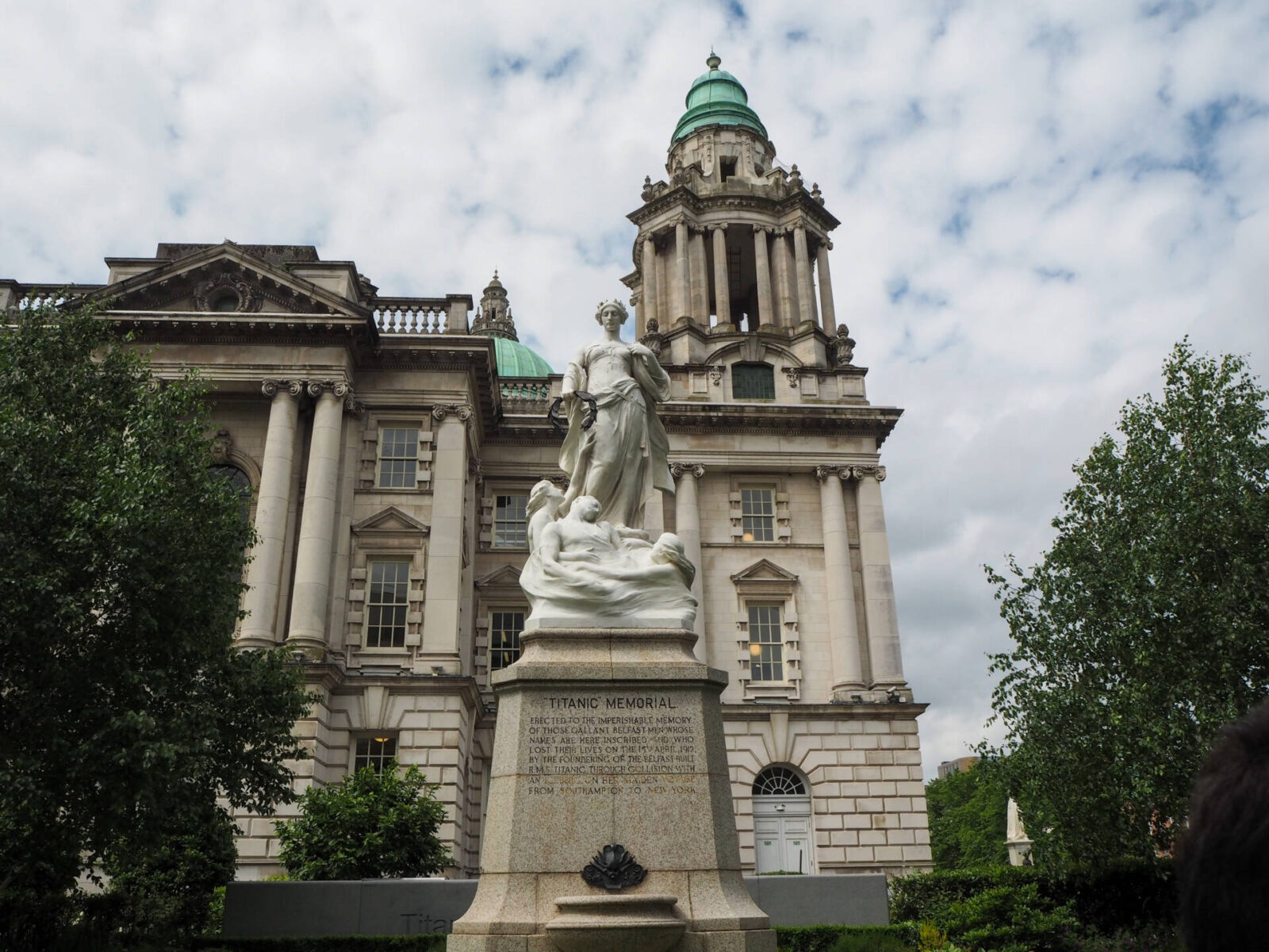 Things to do In Belfast, Belfast City Hall